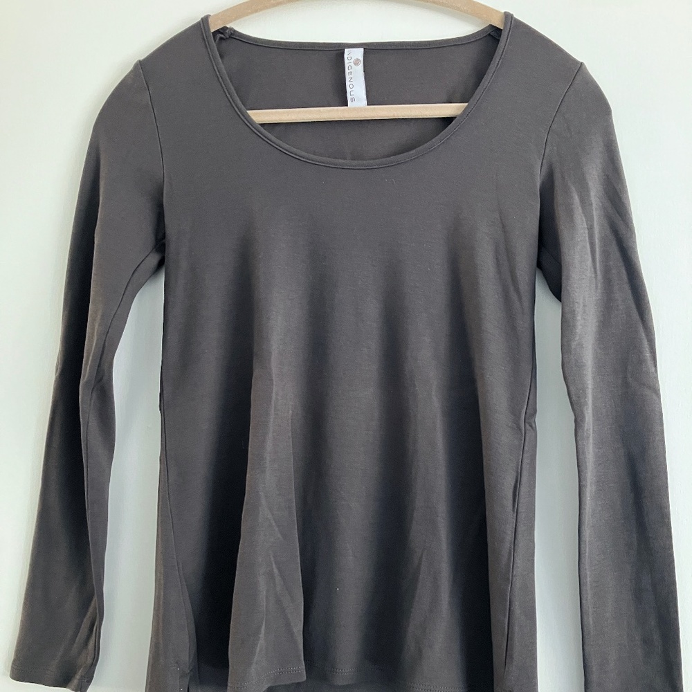 Novica Indigenous 100% organic cotton gray flared scoop neck tunic XS